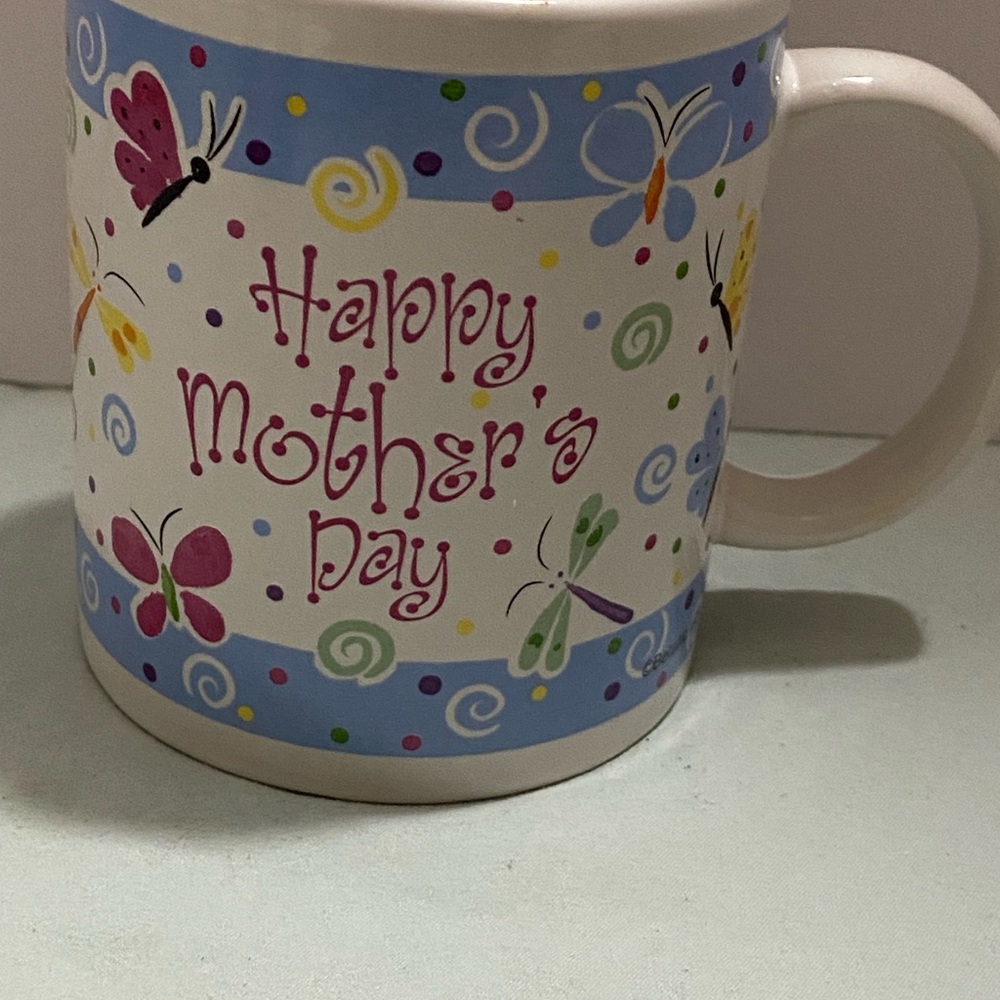 Happy Mother's Day Mug with Butterfly Design